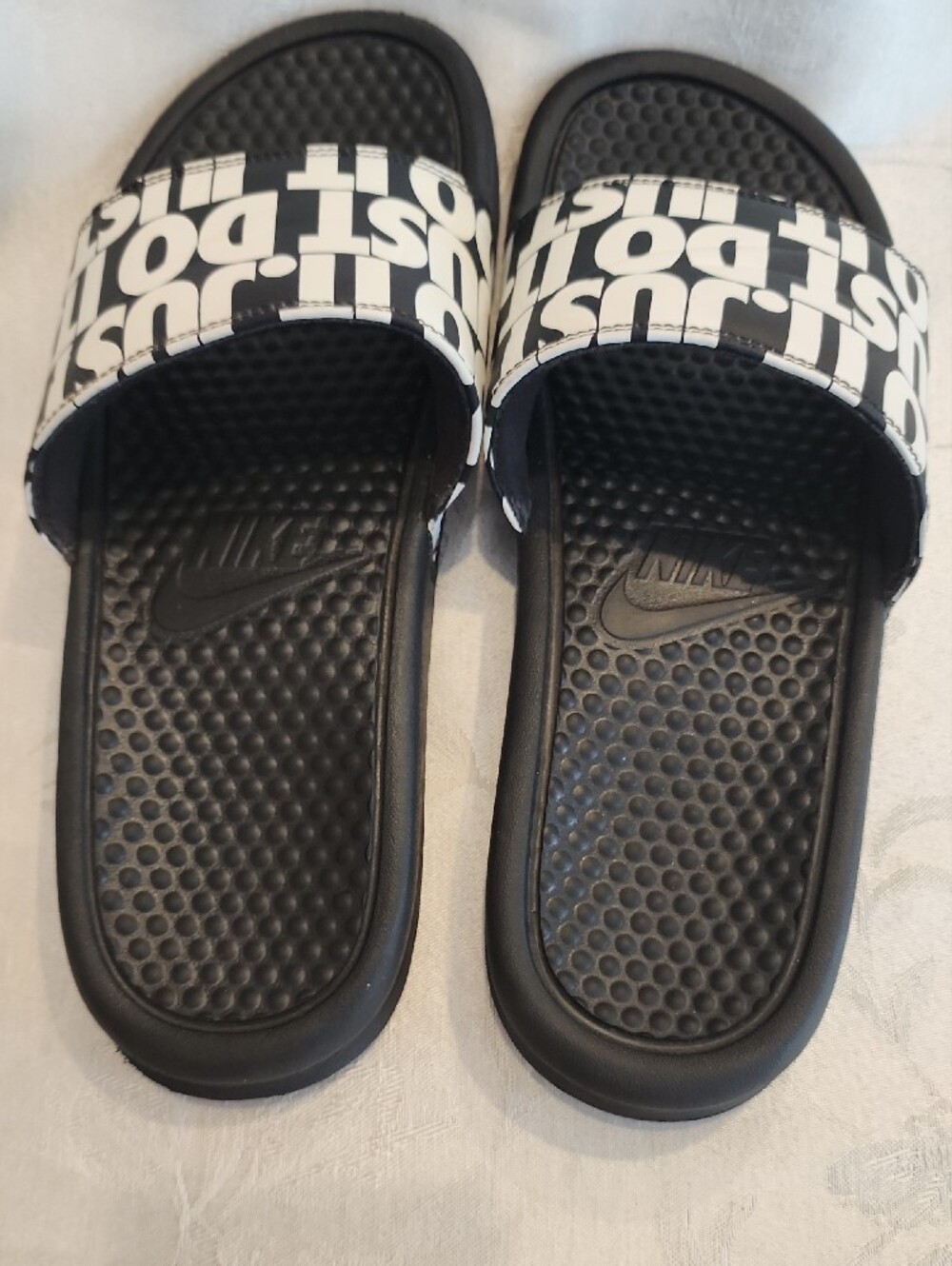 Nike Black & White 'Just Do It' Slide Sandals - Fantastic Condition- Size 9 [V1] - Picture 10 of 12